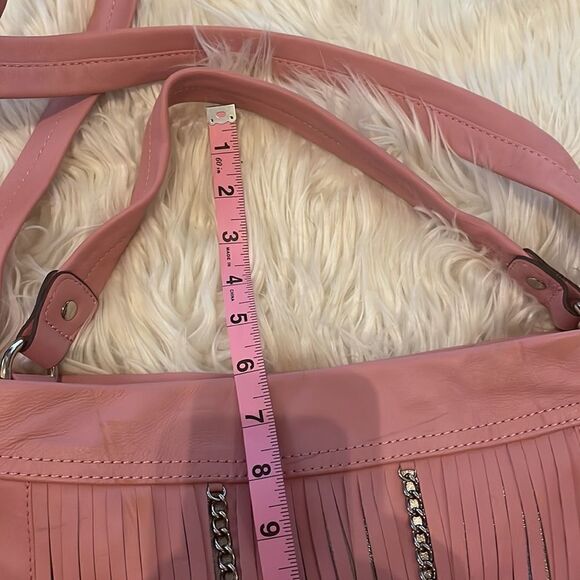 B. Makowsky Alexis Pink Fringe Leather Shoulder Crossbody Bag - Picture 3 of 12